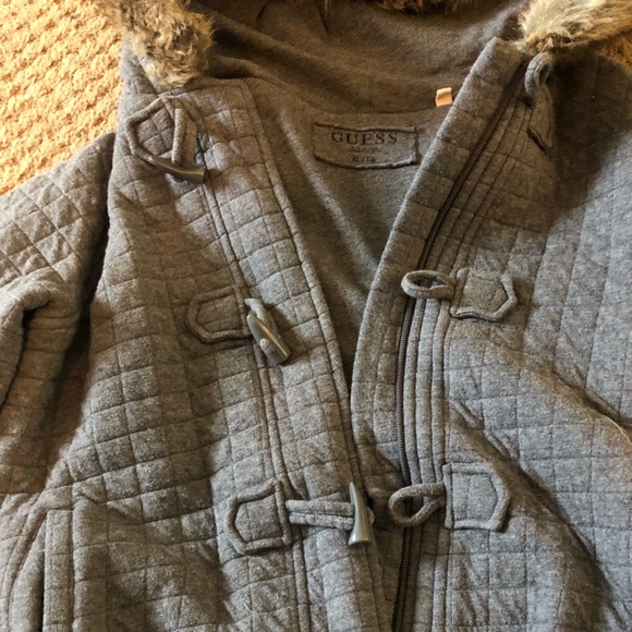 Women’s Guess - Picture 3 of 3